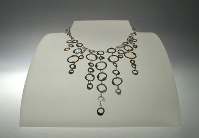 Circle neckpiece